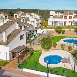 En Sierramagna, Piscina Abierta El Ronquillo